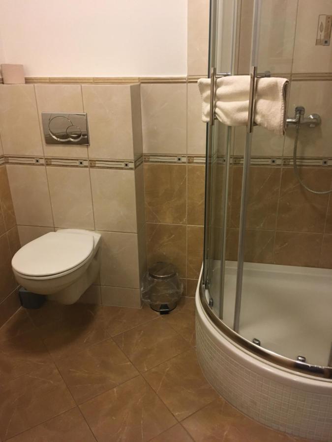 Penzion A Pivnice Varna Velká Bystřice Exteriör bild