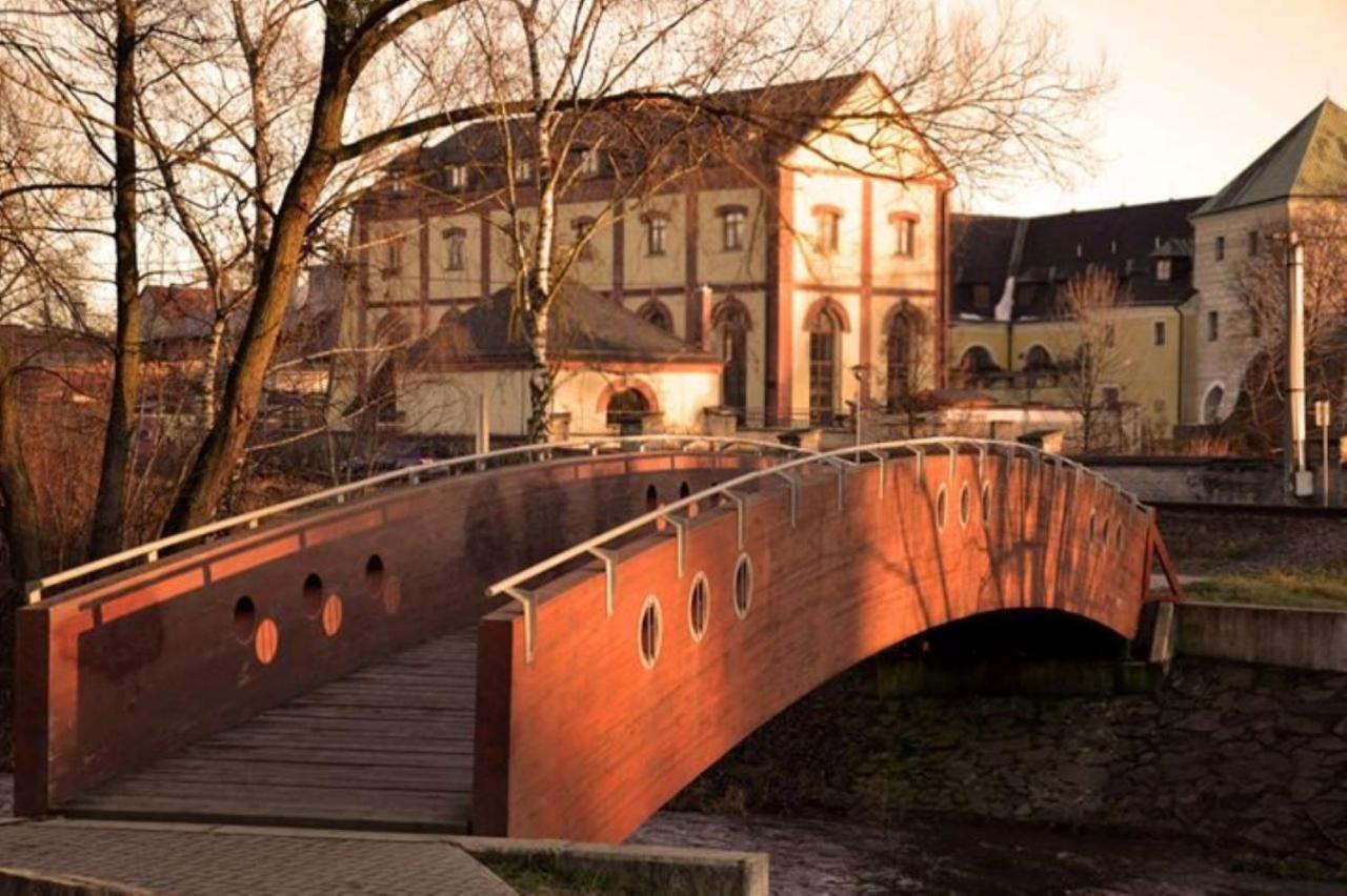 Penzion A Pivnice Varna Velká Bystřice Exteriör bild